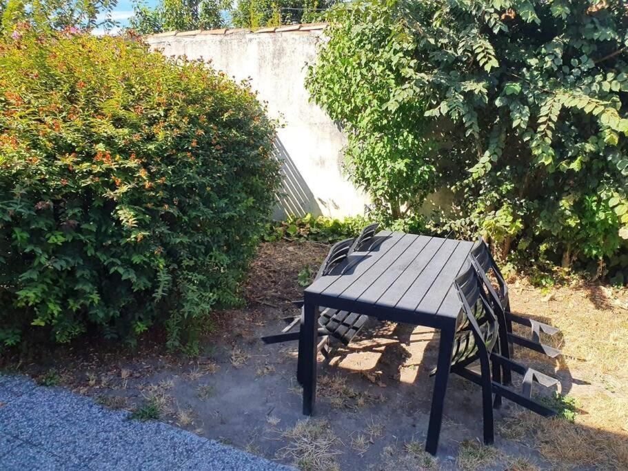 Appartement Centre Ville Au Calme Jardin Et Parking Public ラ・ロシェル エクステリア 写真